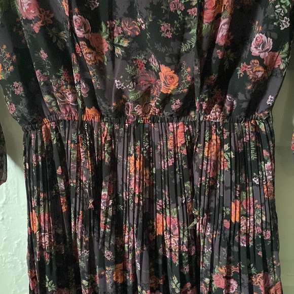 American Rag Dress - Picture 5 of 9